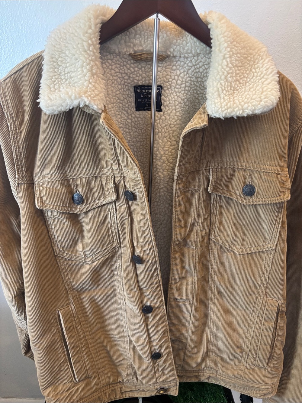 Abercrombie & Fitch Tan Corduroy Jacket with Cream Sherpa Collar